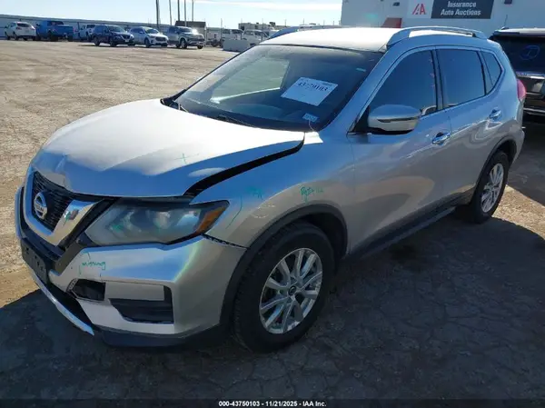 KNMAT2MV3HP545836 2017 NISSAN ROGUE - Image 2