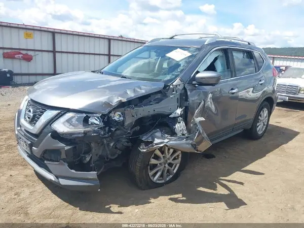 KNMAT2MV3HP550860 2017 NISSAN ROGUE - Image 2