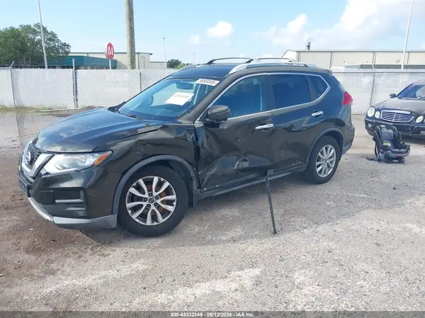 KNMAT2MV3HP552480 2017 NISSAN ROGUE - Image 2