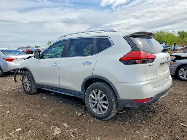 KNMAT2MV3HP568596 2017 NISSAN ROGUE - Image 2