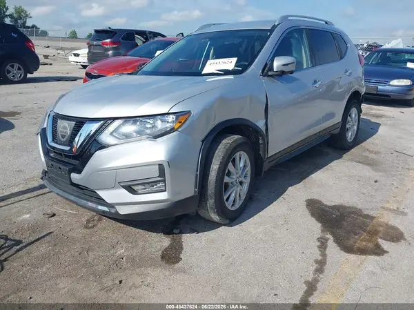 KNMAT2MV3HP571854 2017 NISSAN ROGUE - Image 2