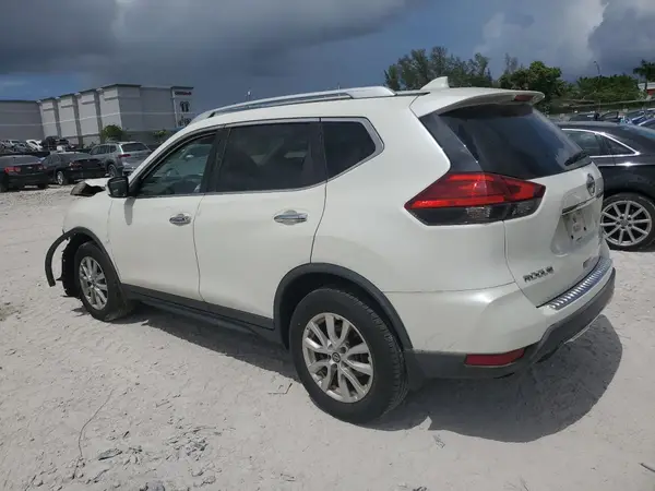 KNMAT2MV3HP572874 2017 NISSAN ROGUE - Image 2