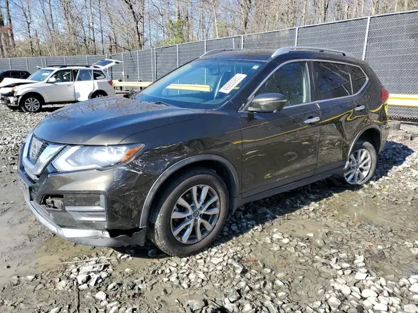 KNMAT2MV3HP581638 2017 NISSAN ROGUE - Image 1