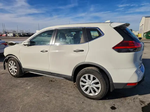 KNMAT2MV3HP591490 2017 NISSAN ROGUE - Image 2