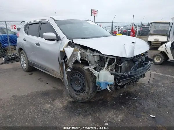 KNMAT2MV3HP598651 2017 NISSAN ROGUE - Image 1