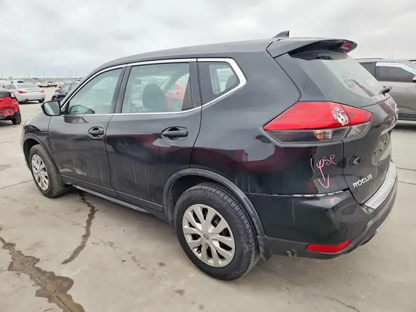 KNMAT2MV3HP603671 2017 NISSAN ROGUE - Image 2