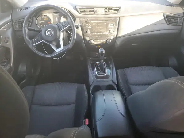 KNMAT2MV3HP608837 2017 NISSAN ROGUE - Image 8