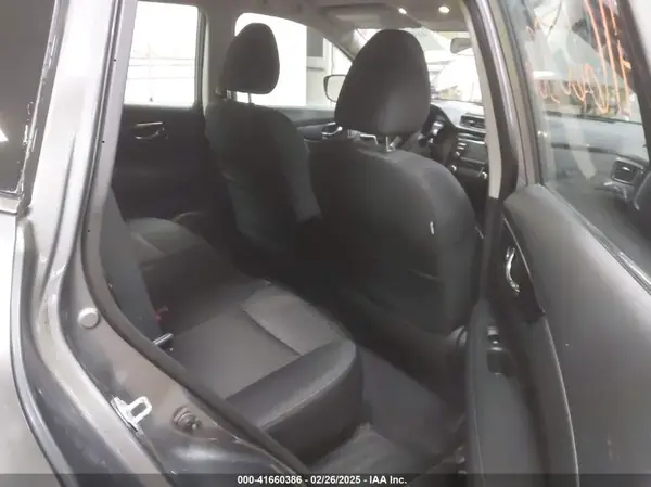KNMAT2MV3HP614797 2017 NISSAN ROGUE - Image 8