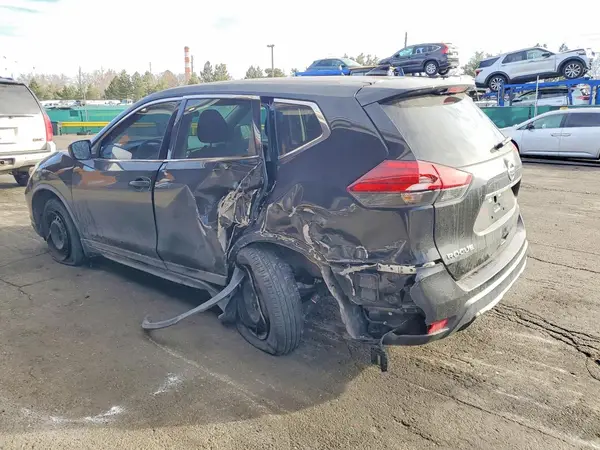 KNMAT2MV3HP616775 2017 NISSAN ROGUE - Image 2