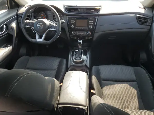 KNMAT2MV3HP619370 2017 NISSAN ROGUE - Image 8