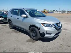KNMAT2MV3JP500384 2018 NISSAN ROGUE