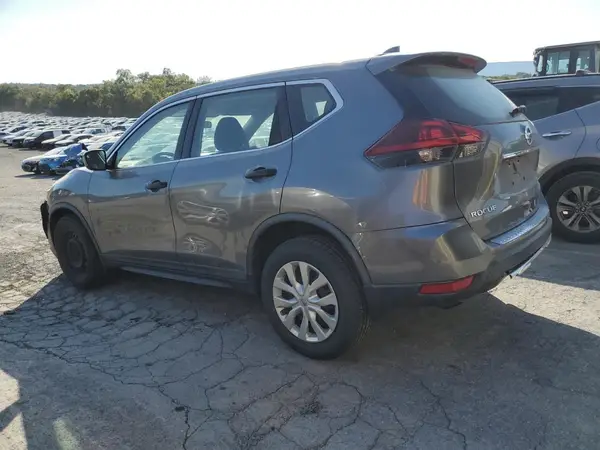KNMAT2MV3JP505620 2018 NISSAN ROGUE - Image 2