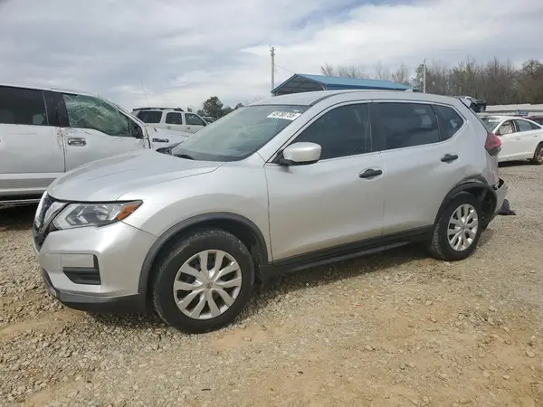 KNMAT2MV3JP509621 2018 NISSAN ROGUE - Image 1