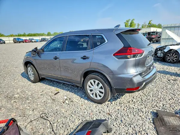 KNMAT2MV3JP509750 2018 NISSAN ROGUE - Image 2