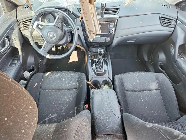 KNMAT2MV3JP509750 2018 NISSAN ROGUE - Image 8