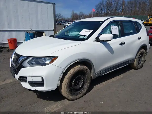 KNMAT2MV3JP516214 2018 NISSAN ROGUE - Image 2