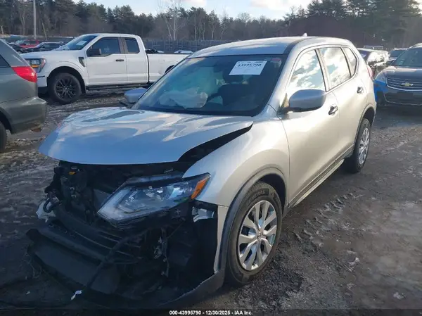 KNMAT2MV3JP520487 2018 NISSAN ROGUE - Image 2