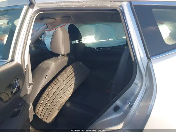 KNMAT2MV3JP520487 2018 NISSAN ROGUE - Image 8