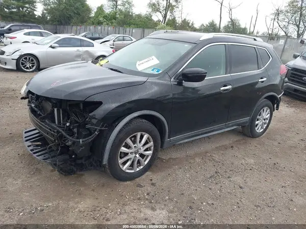 KNMAT2MV3JP524975 2018 NISSAN ROGUE - Image 2