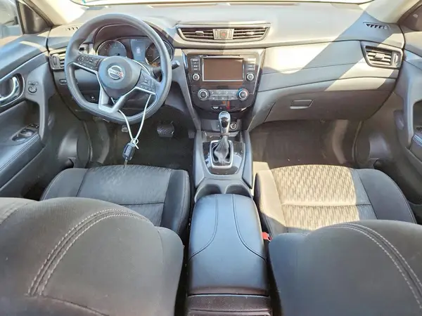 KNMAT2MV3JP526757 2018 NISSAN ROGUE - Image 8