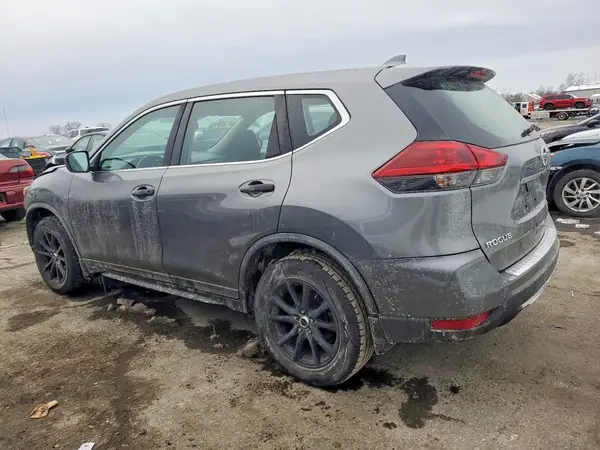 KNMAT2MV3JP528170 2018 NISSAN ROGUE - Image 2