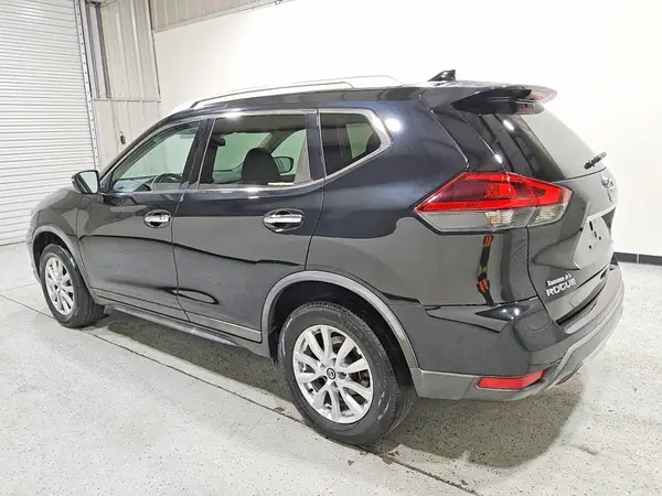 KNMAT2MV3JP531859 2018 NISSAN ROGUE - Image 2