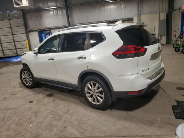 KNMAT2MV3JP532638 2018 NISSAN ROGUE - Image 2