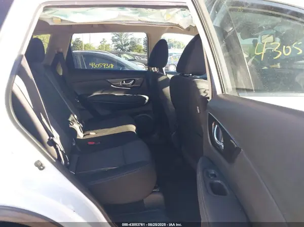 KNMAT2MV3JP533420 2018 NISSAN ROGUE - Image 8