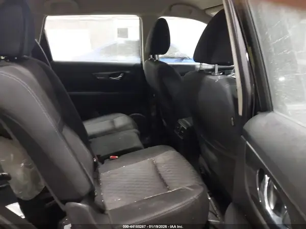 KNMAT2MV3JP538178 2018 NISSAN ROGUE - Image 8