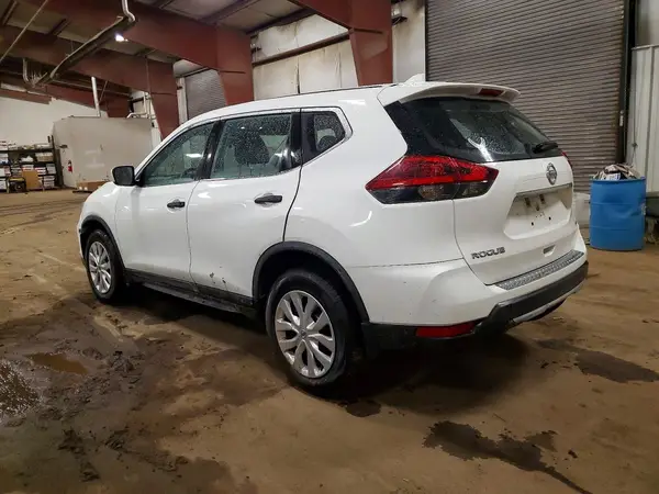KNMAT2MV3JP538388 2018 NISSAN ROGUE - Image 2