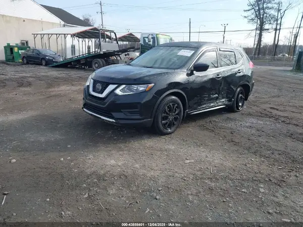 KNMAT2MV3JP538567 2018 NISSAN ROGUE - Image 2