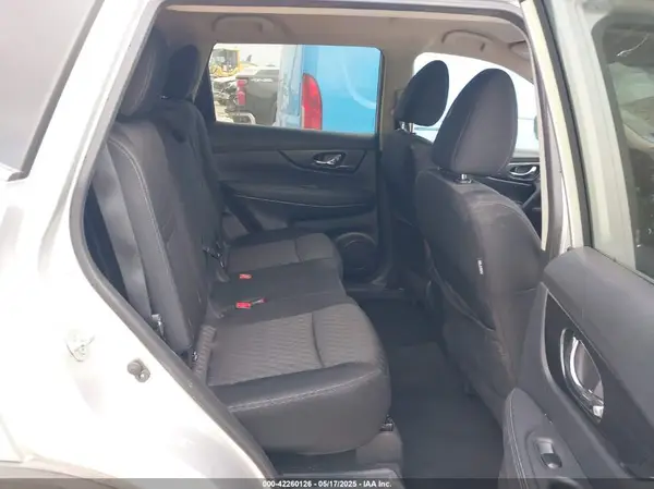 KNMAT2MV3JP540299 2018 NISSAN ROGUE - Image 8