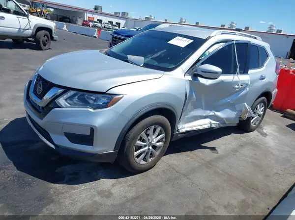 KNMAT2MV3JP545907 2018 NISSAN ROGUE - Image 2