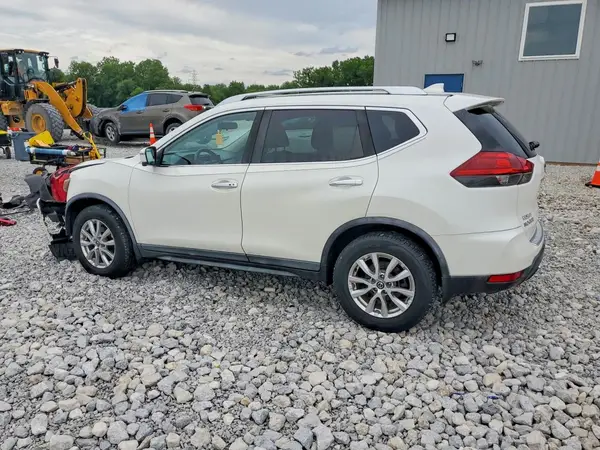 KNMAT2MV3JP546880 2018 NISSAN ROGUE - Image 2