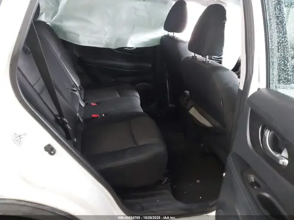 KNMAT2MV3JP547396 2018 NISSAN ROGUE - Image 8