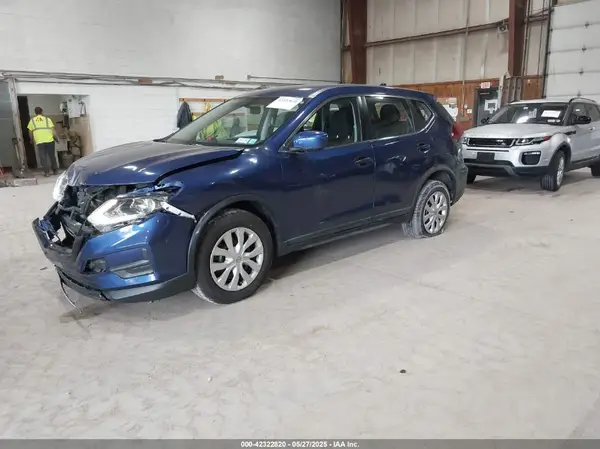 KNMAT2MV3JP550654 2018 NISSAN ROGUE - Image 2
