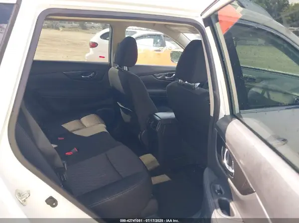 KNMAT2MV3JP552923 2018 NISSAN ROGUE - Image 8