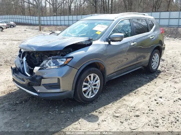 KNMAT2MV3JP557183 2018 NISSAN ROGUE - Image 2