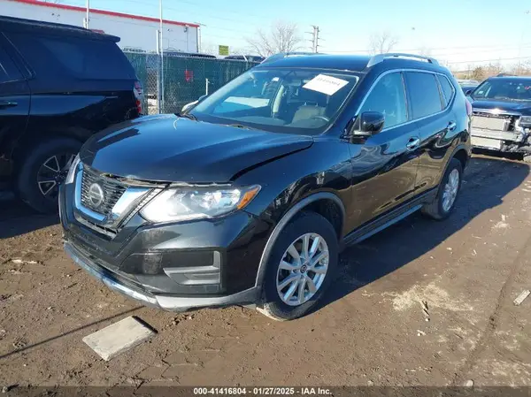 KNMAT2MV3JP558060 2018 NISSAN ROGUE - Image 2
