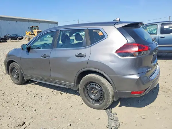 KNMAT2MV3JP562299 2018 NISSAN ROGUE - Image 2