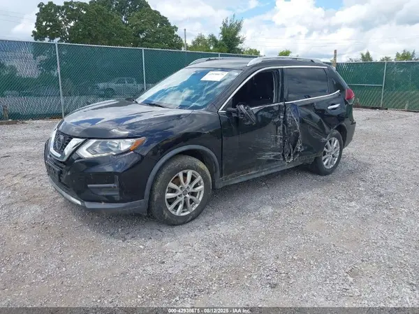 KNMAT2MV3JP563291 2018 NISSAN ROGUE - Image 2