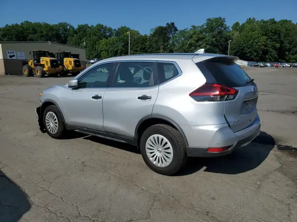 KNMAT2MV3JP570046 2018 NISSAN ROGUE - Image 2