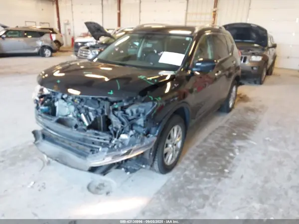 KNMAT2MV3JP572959 2018 NISSAN ROGUE - Image 2