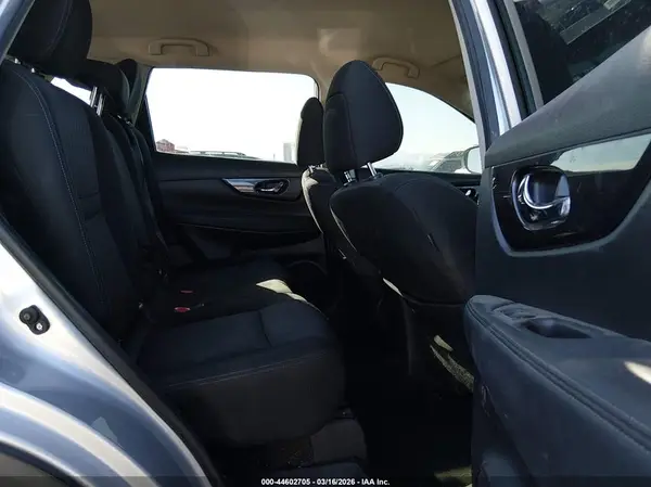 KNMAT2MV3JP573707 2018 NISSAN ROGUE - Image 8