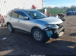KNMAT2MV3JP574775 2018 NISSAN ROGUE