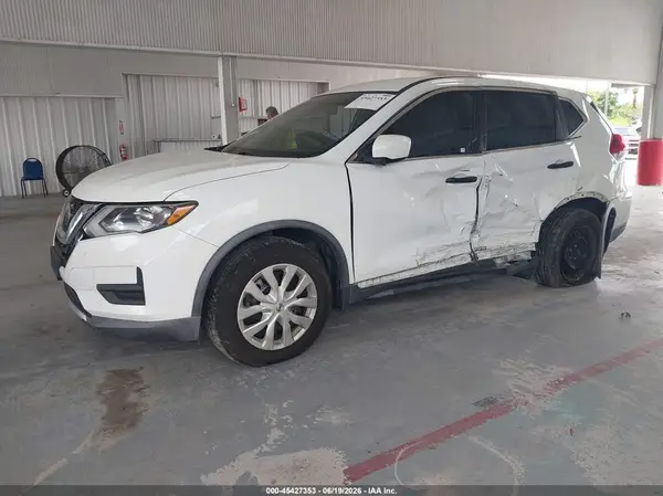 KNMAT2MV3JP584352 2018 NISSAN ROGUE - Image 2