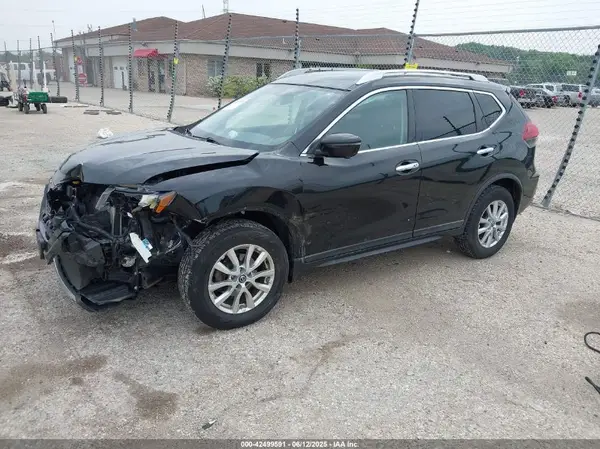 KNMAT2MV3JP586280 2018 NISSAN ROGUE - Image 2