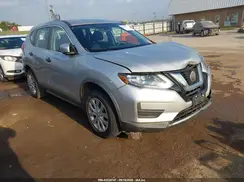 KNMAT2MV3JP588210 2018 NISSAN ROGUE