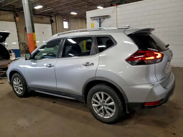 KNMAT2MV3JP591964 2018 NISSAN ROGUE - Image 2