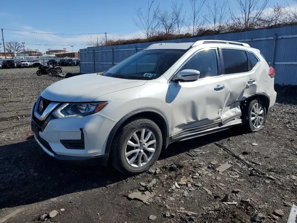 KNMAT2MV3JP594184 2018 NISSAN ROGUE - Image 1